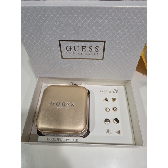 GUESS Gold Jewelry Travel Case Zip Up With 8 Earrings Gift Set New B11 - Picture 2 of 10